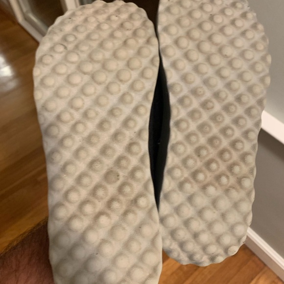 Dansko Women's Black Wool Slippers - Picture 6 of 6